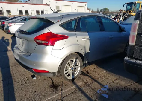 2015 Ford Focus Se z USA, uszkodzony, nr VIN 1FADP3K21FL350666